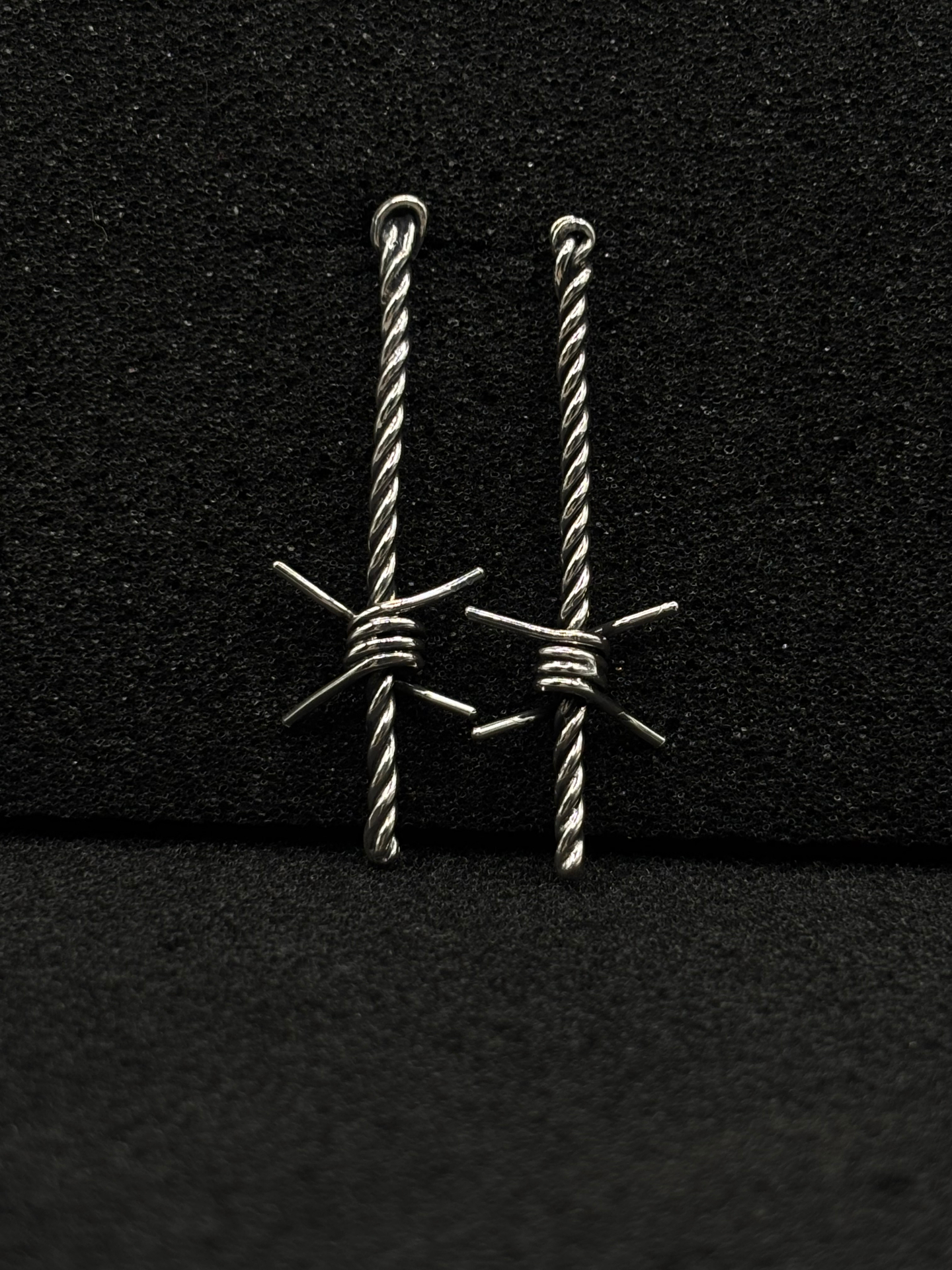 BARBED WIRE STUDS