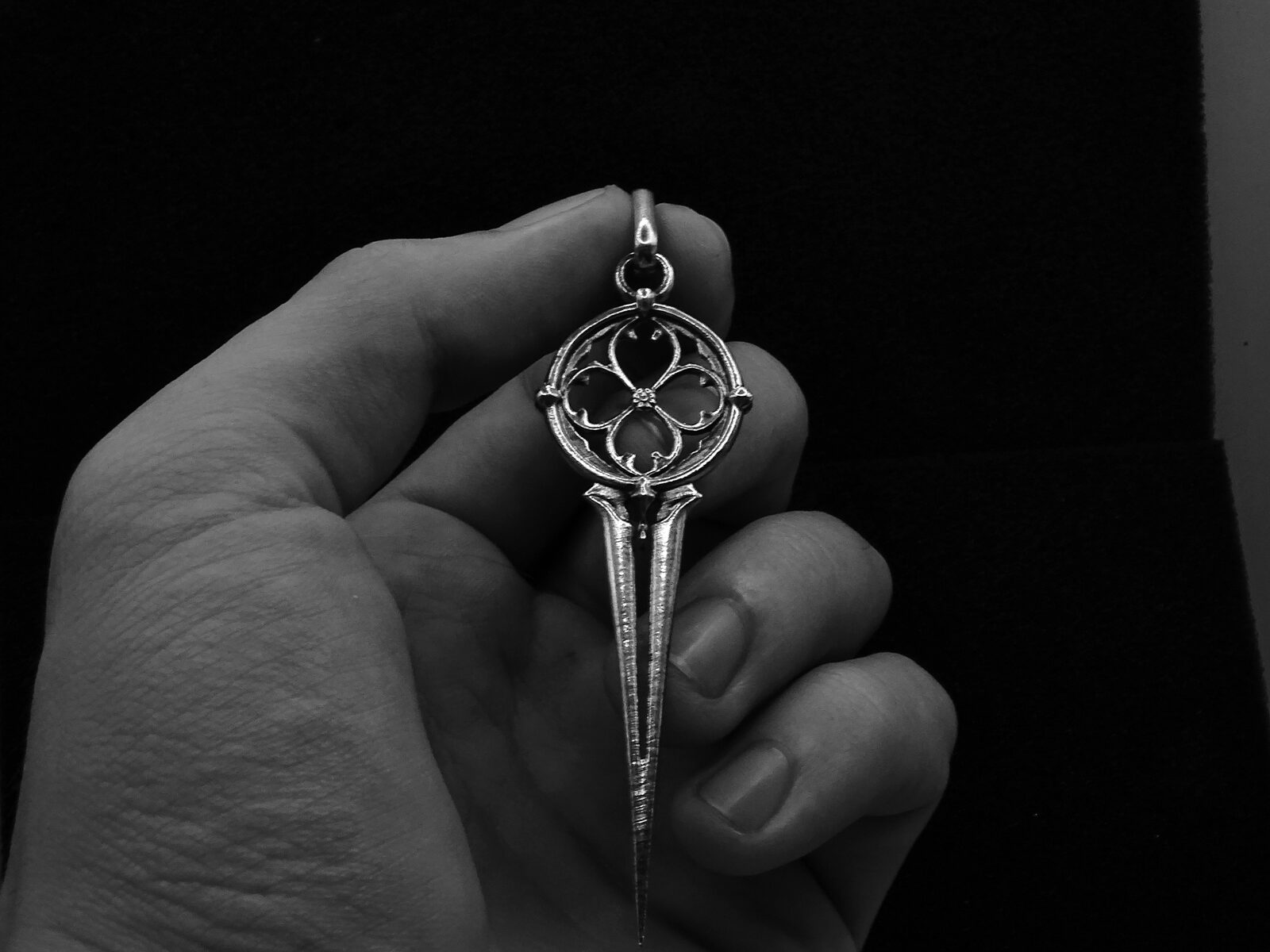 LANCET PENDANT