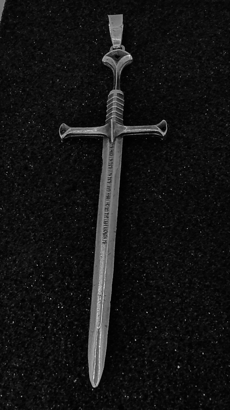 NARSIL PENDANT